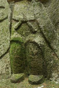 険しく睨む表情をみせる馬頭観音像 DC6570