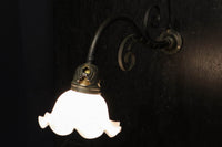 極上!! 乳白色フリル笠が可愛らしいブラケット DC6614