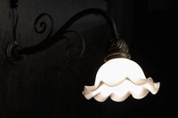 極上!! 乳白色フリル笠が可愛らしいブラケット DC6614