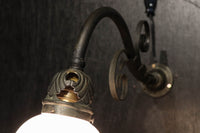 極上!! 乳白色フリル笠が可愛らしいブラケット DC6614