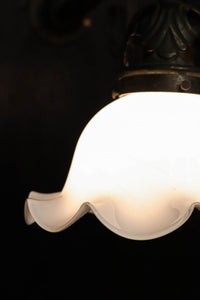 極上!! 乳白色フリル笠が可愛らしいブラケット DC6614