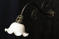 極上!! 乳白色フリル笠が可愛らしいブラケット DC6614