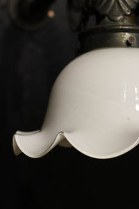 極上!! 乳白色フリル笠が可愛らしいブラケット DC6614