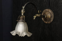 フリル笠でエレガントなブラケット DC6700