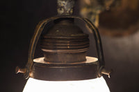 フリル笠でエレガントなブラケット DC6700