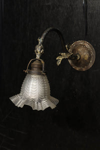 フリル笠でエレガントなブラケット DC6700