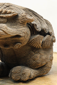 時代の枯れた味わいに包まれた象の木鼻 DC6705