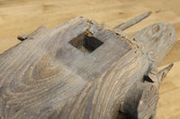 時代の枯れた味わいに包まれた象の木鼻 DC6705