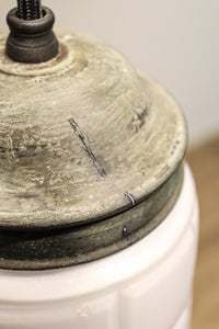 升格子溝模様で和の趣きある円柱型電笠 DC6741