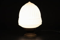 釣鐘型の乳白色プレスガラス笠の天井直付け灯 DC6815