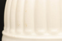 釣鐘型の乳白色プレスガラス笠の天井直付け灯 DC6815