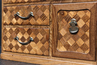 濃淡のあるチェック柄が可愛らしい桑材寄木細工の小引き出し DC6850