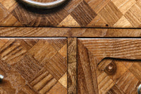 濃淡のあるチェック柄が可愛らしい桑材寄木細工の小引き出し DC6850