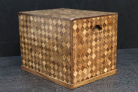 濃淡のあるチェック柄が可愛らしい桑材寄木細工の小引き出し DC6850