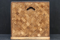 濃淡のあるチェック柄が可愛らしい桑材寄木細工の小引き出し DC6850