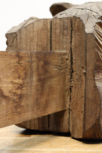 勇ましく重厚な佇まいの獅子の木鼻 DC6860