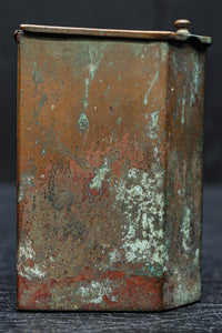 味わいが滲み出た銅製の小物入れ DC7118