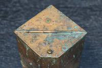 味わいが滲み出た銅製の小物入れ DC7118