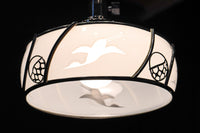 鶴の透かし絵が浮かぶ風情ある電笠 DC7143a