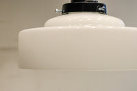 空間を引き立たせるシンプルなデザインの電笠 DC7145