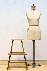 シンプルなやぐら組みの踏み台 DC7336