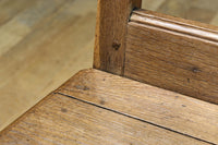 Antique cheir DC7367