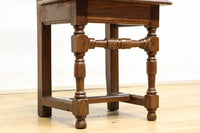 Antique cheir DC7367