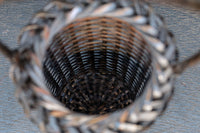 深い色彩で落ち着きのある持ち手付き花カゴ DC7414