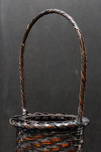 深い色彩で落ち着きのある持ち手付き花カゴ DC7414