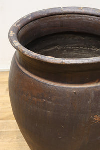 ずっしりと風格のある大型の唐津カメ DC7523