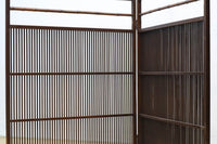 繊細な格子で上品な眺めの2つ折り衝立 DC7553