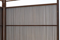 繊細な格子で上品な眺めの2つ折り衝立 DC7553