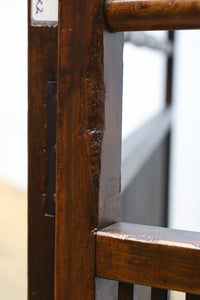 繊細な格子で上品な眺めの2つ折り衝立 DC7553