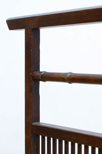 繊細な格子で上品な眺めの2つ折り衝立 DC7553