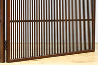 繊細な格子で上品な眺めの2つ折り衝立 DC7553