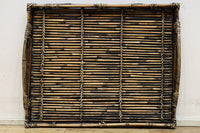 ツートンの色合いが素敵な持ち手付きの角盆 DC7556