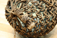 網に覆われた和ガラスの色合い趣きある浮き玉 DC7559