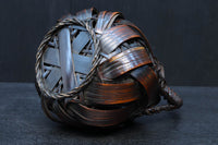 迫力ある竹編みの艶やかな花カゴ DC7602