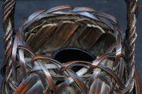 迫力ある竹編みの艶やかな花カゴ DC7602