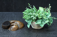 自然の雰囲気を活かした切り株の置台 DC7604