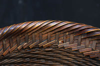 可愛らしいシルエットをした持ち手付き花カゴ DC7614