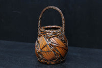 壺型のシルエットが可愛らしい竹編みの花カゴ DC7615