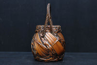 壺型のシルエットが可愛らしい竹編みの花カゴ DC7615