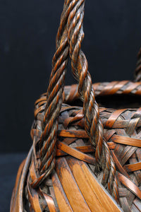 壺型のシルエットが可愛らしい竹編みの花カゴ DC7615