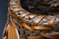 壺型のシルエットが可愛らしい竹編みの花カゴ DC7615