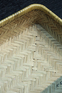 小物の収納に網代編みの小型行李(こうり) DC7626a