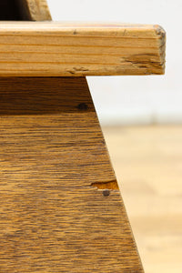 温かみある風合いの木地色の踏み台 DC7645