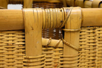 時代を重ねて柔らかな風合いをした角カゴ DC7658