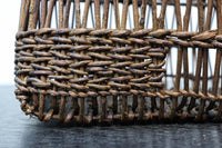 時代を感じる風合いの中型のあけび編み籠 DC7664