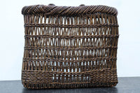 時代を感じる風合いの中型のあけび編み籠 DC7664